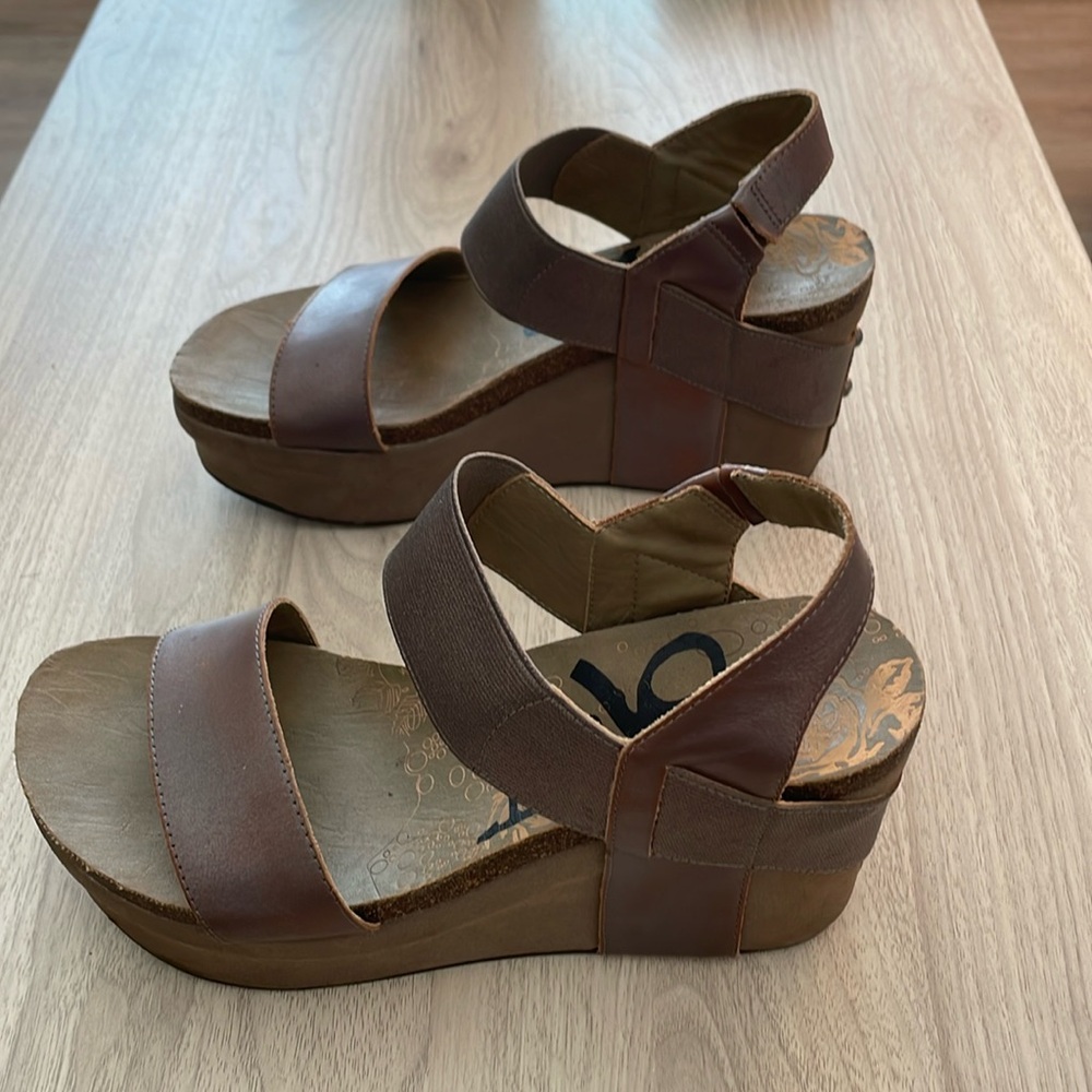OTBT wedge sandals size 7.5